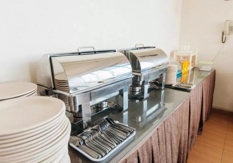 Hotelli Pontian Garden