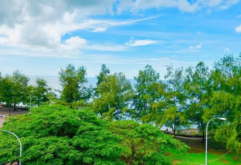 Hotelli Pontian Garden