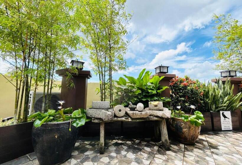 Hotel Pontian Garden