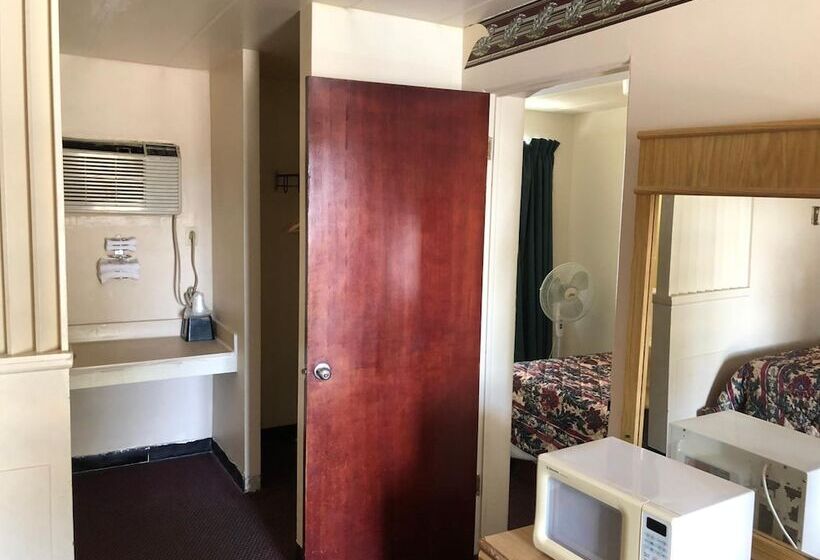 モーテル Norton Shores Inn