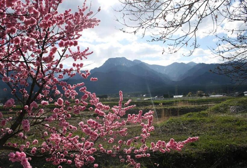 Pensió Azumino Backpackers 山の風