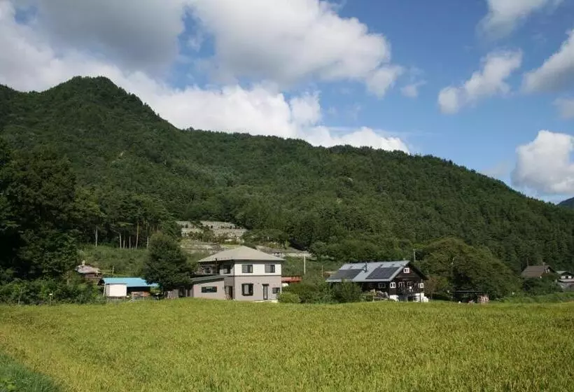 Majatalo Azumino Backpackers 山の風
