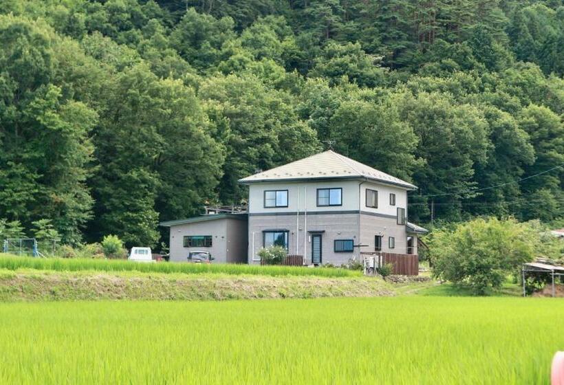 Pensió Azumino Backpackers 山の風