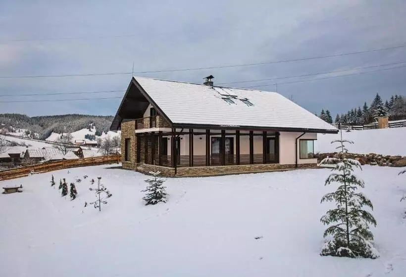 Majatalo Casa De La Munte