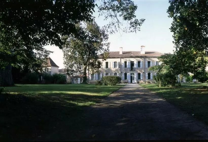 ペンション Château Du Prada