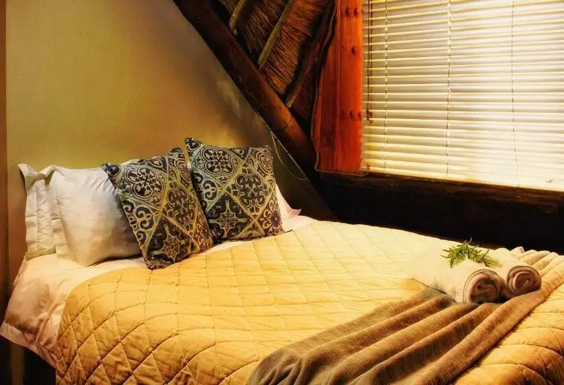 Majatalo Clivia Lodge