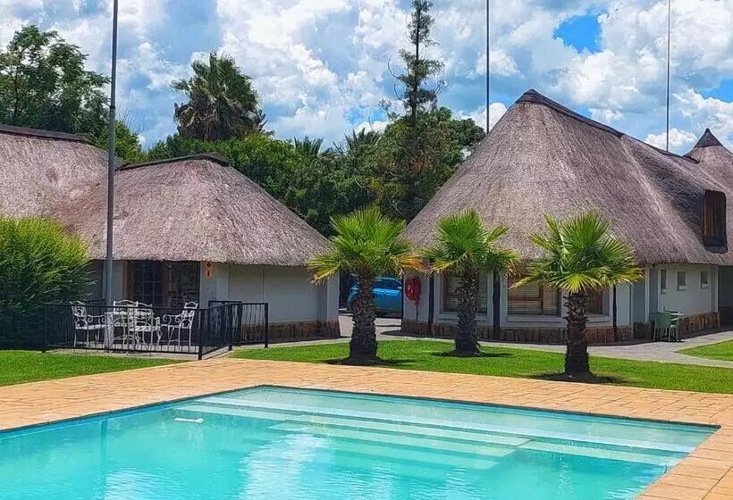 Majatalo Clivia Lodge