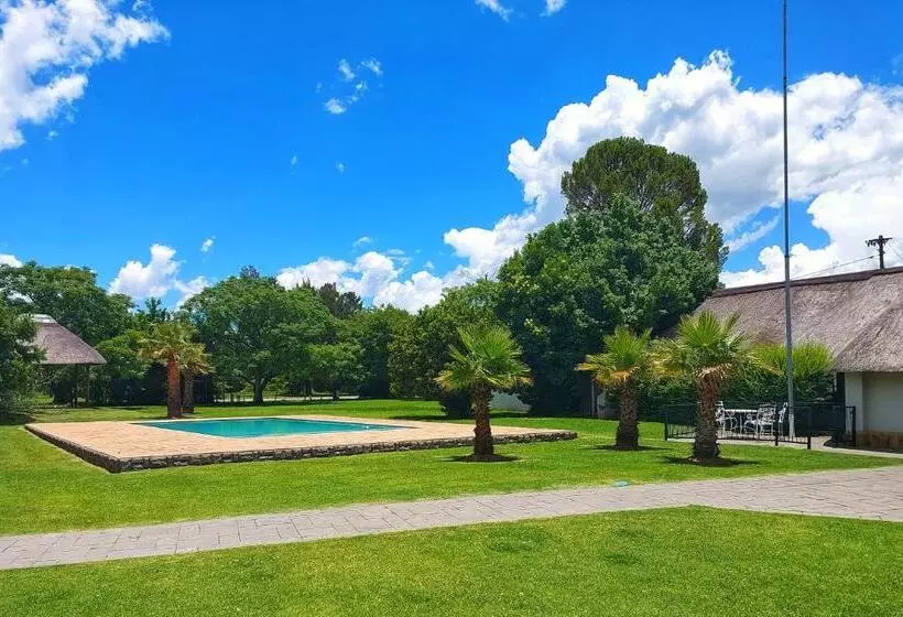 Majatalo Clivia Lodge