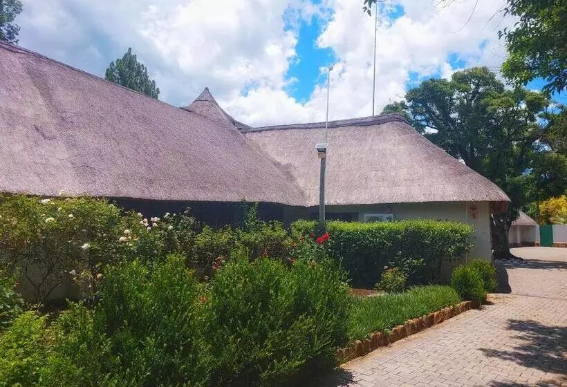 Majatalo Clivia Lodge