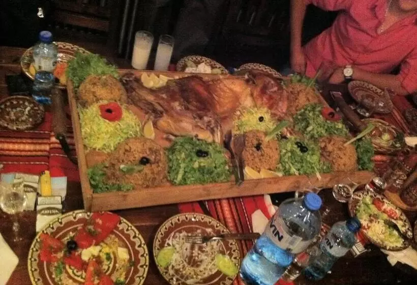 Majatalo шапкова къща