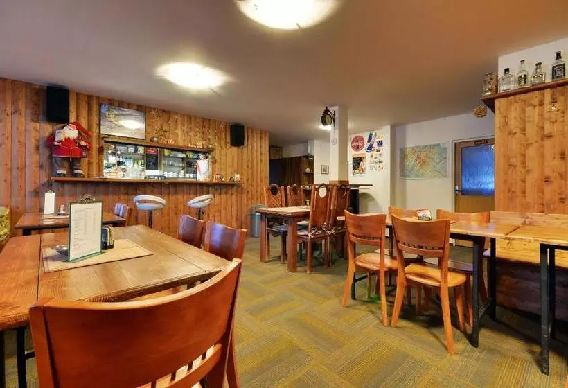 پانسیون Penzion A Apartmány Skipark Hraběšice