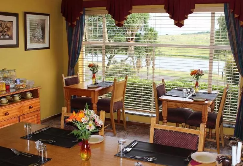 Majatalo Waterfront Guest House