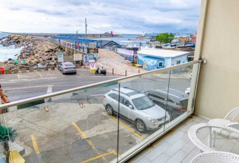 Goseong Nerja Sol Pension