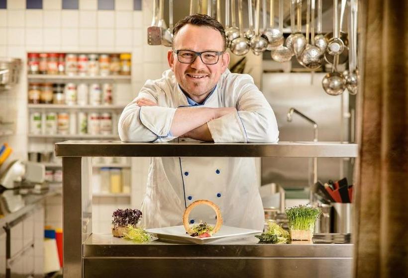 旅馆 Gasthaus & Gästehaus Bsteh