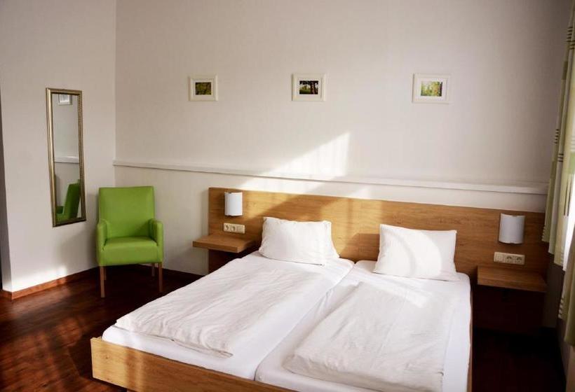 旅馆 Gasthaus & Gästehaus Bsteh