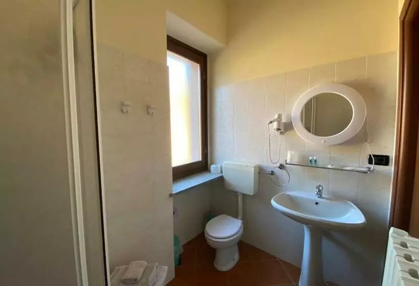 Retkeilymaja Locanda Reloup