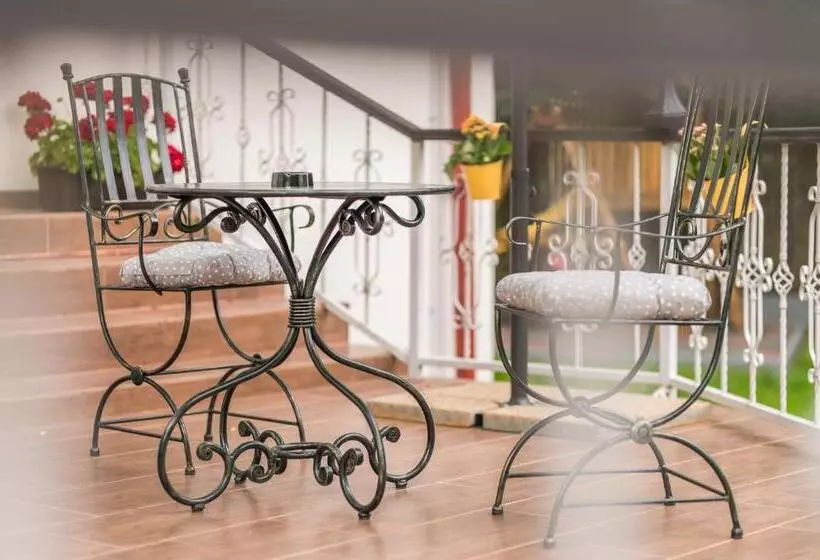 Aamiaismajoitus (B&B) Casa Din Plai