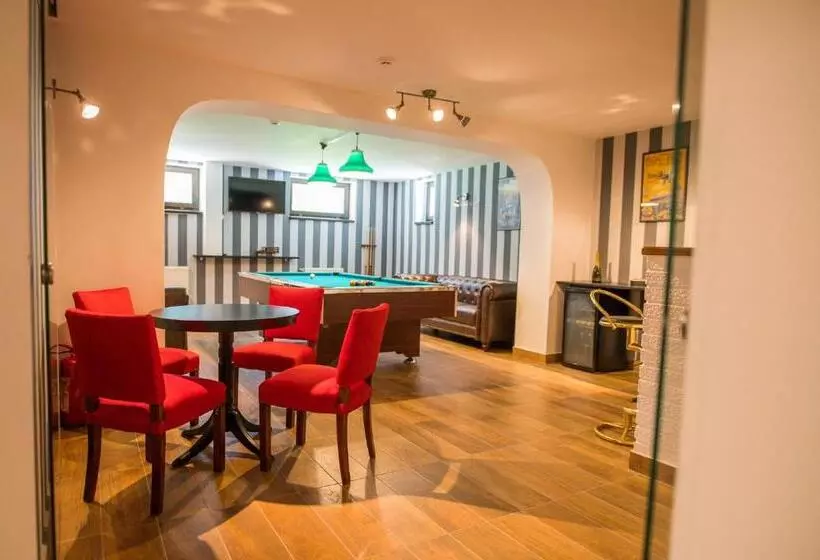 Aamiaismajoitus (B&B) Casa Din Plai