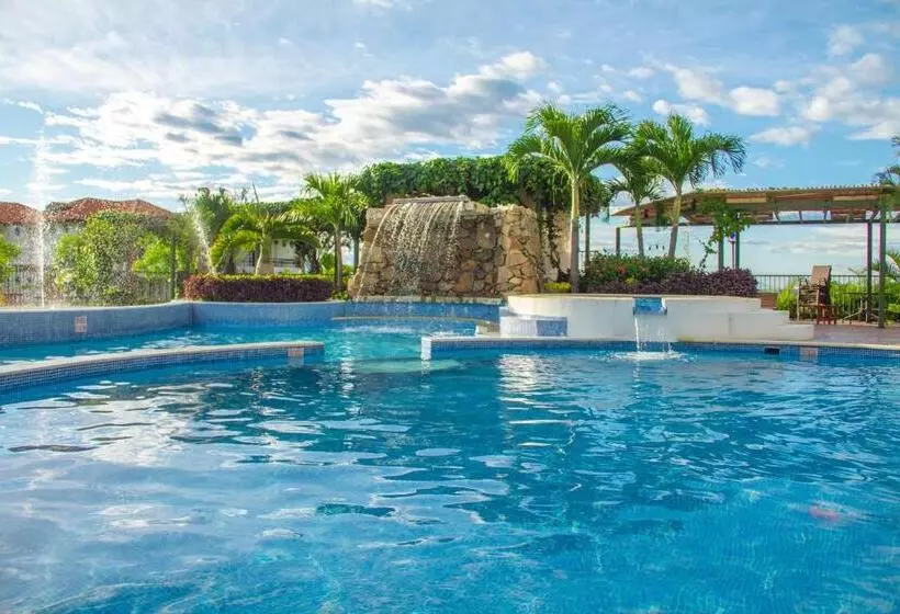 Hotelli Casa Bohemia   Resort De Cerveza Y Vino