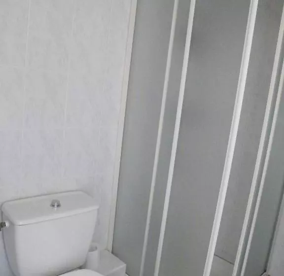 ホテル Hôtel Des Voyageurs