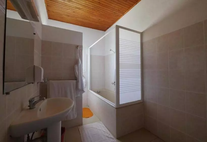 هتل Hôtel Saïfee International