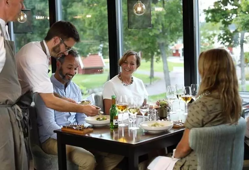Hotelli Katrinelund Gästgiveri & Sjökrog