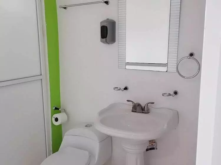 ホテル Maragreens