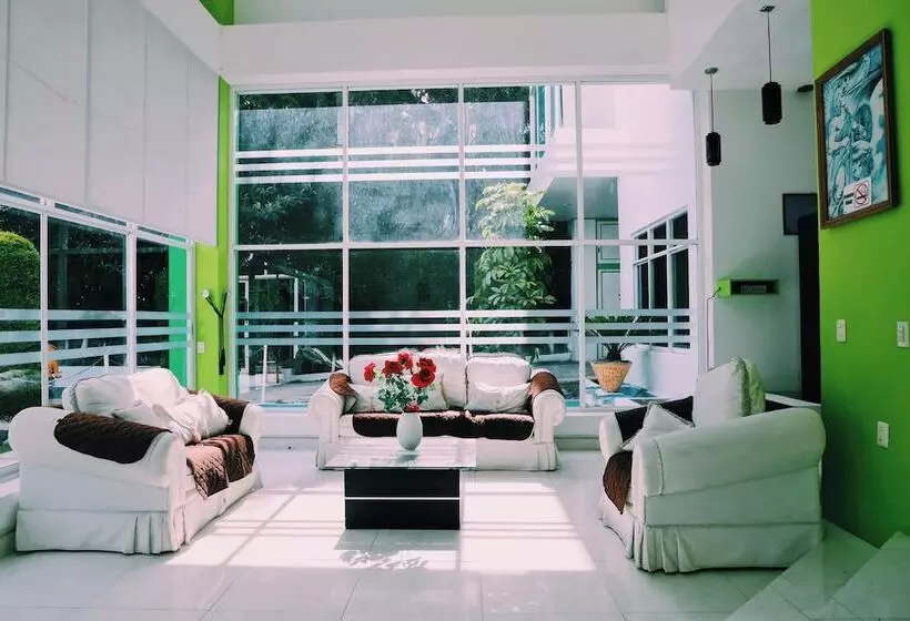 ホテル Maragreens