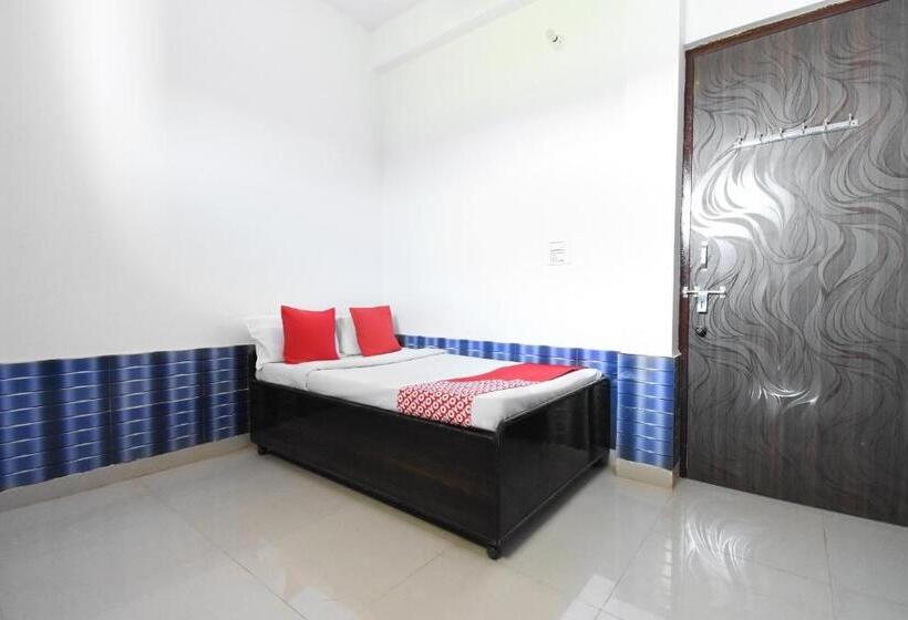 호텔 Oyo 49899 Pardeep Palace