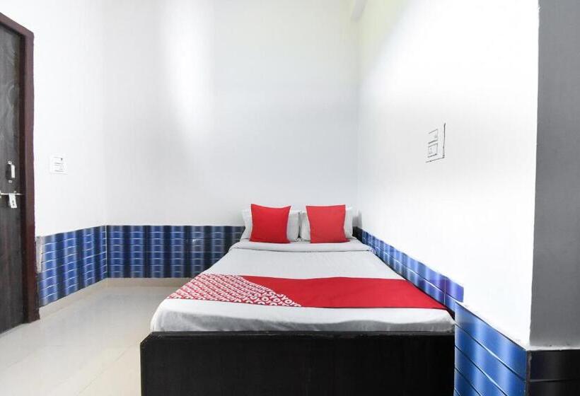 호텔 Oyo 49899 Pardeep Palace