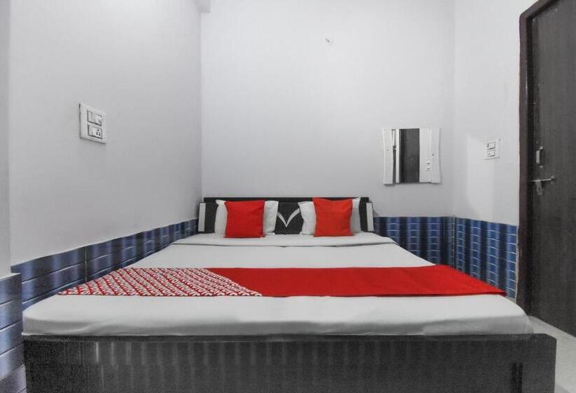 호텔 Oyo 49899 Pardeep Palace