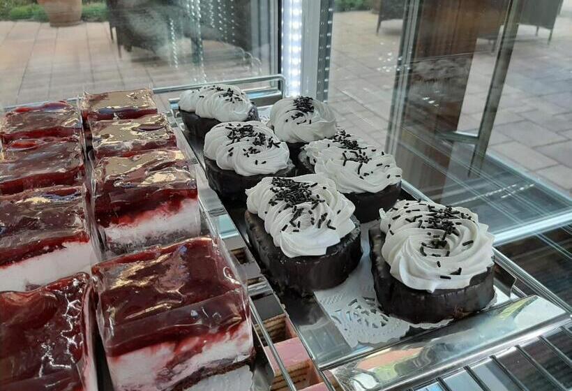 Jolán Pension & Restaurant