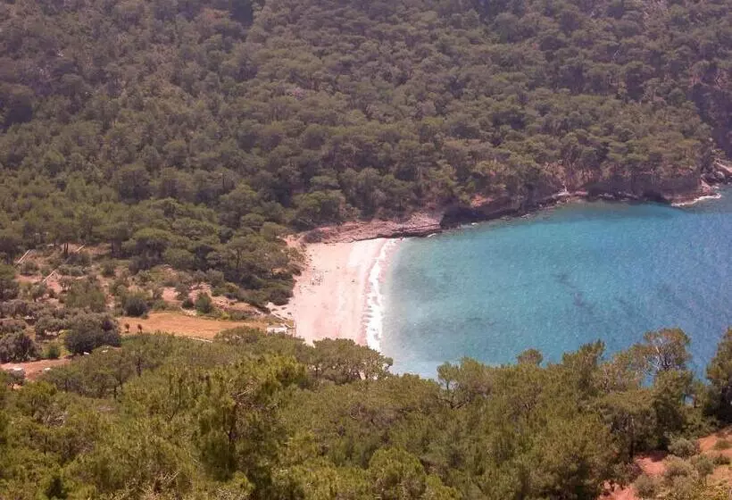 Majatalo Exclusive Boutique