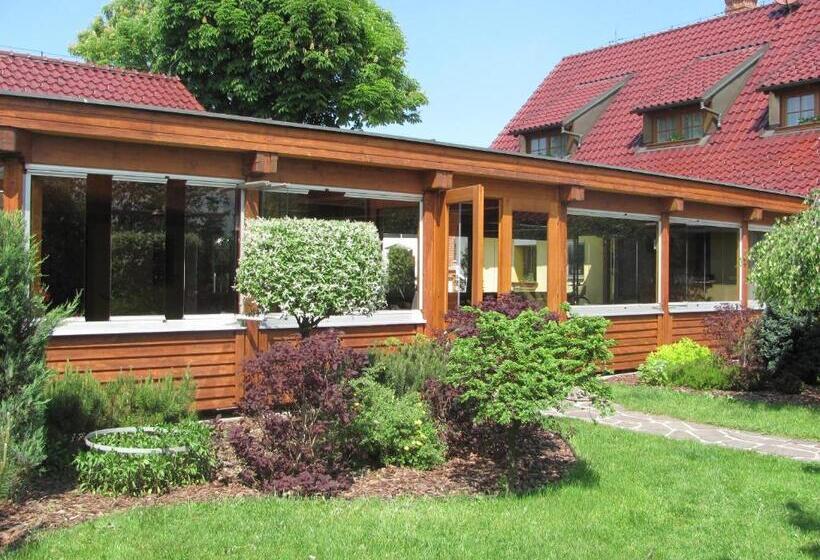 膳宿费 šindlerův Dvůr