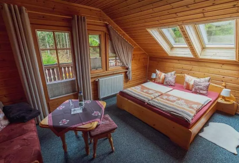 ユースホステル Gaststätte Und Pension Zum Torfstich