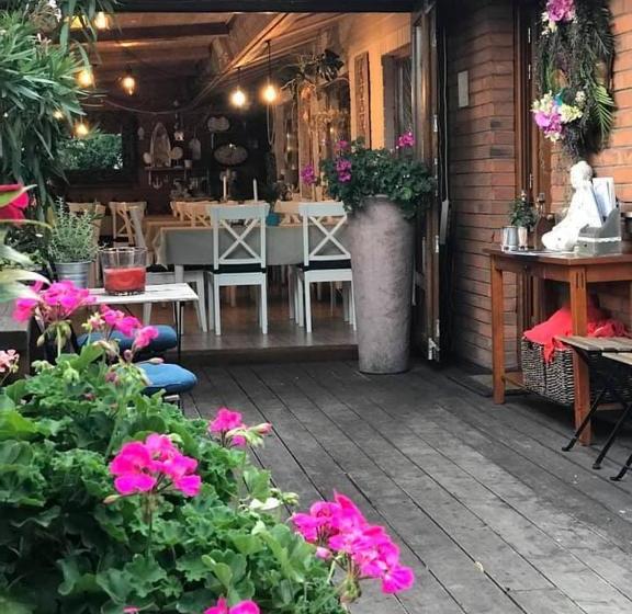 住宿加早餐  Bali Butique Rooms