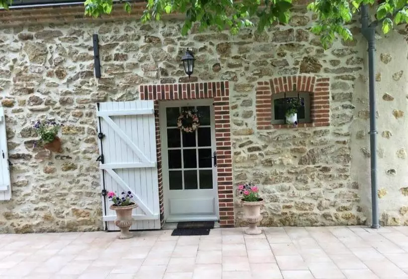 ベッドアンドブレックファースト Les 3 Roses