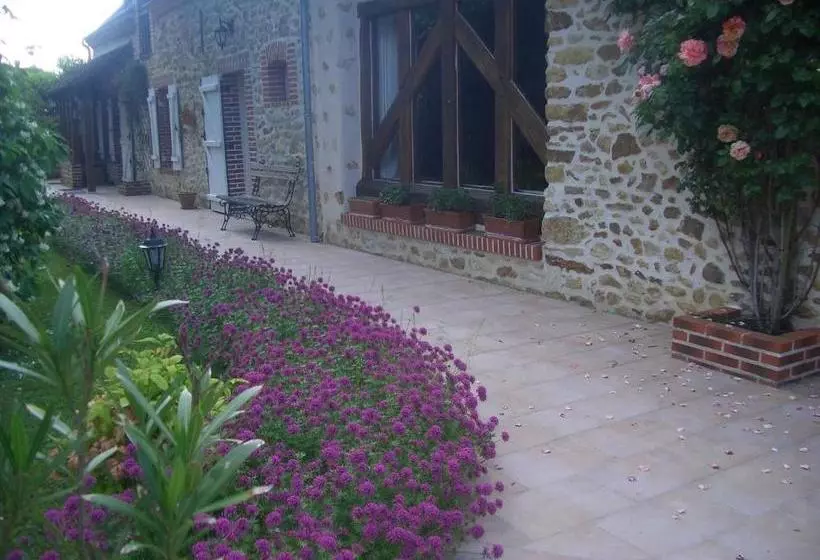 ベッドアンドブレックファースト Les 3 Roses