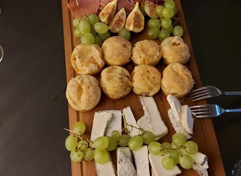 ベッドアンドブレックファースト Les 3 Roses