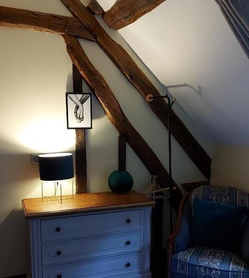 ベッドアンドブレックファースト Les 3 Roses