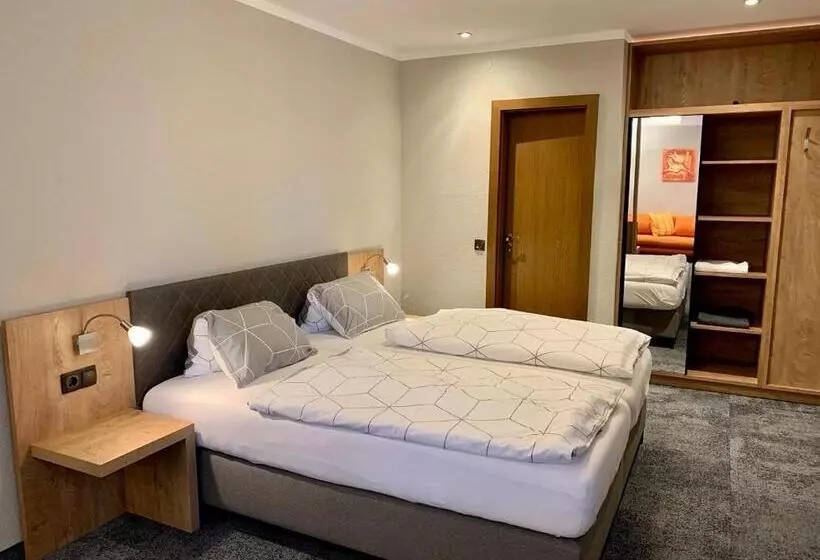 Hotelli Gasthof Pension Renate Krupik