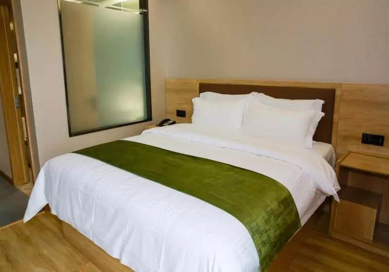 Hotelli Greentree Inn Ankang Chengpeng Mechatronics Citybusiness