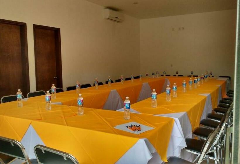 فندق Hi Huasteca Inn