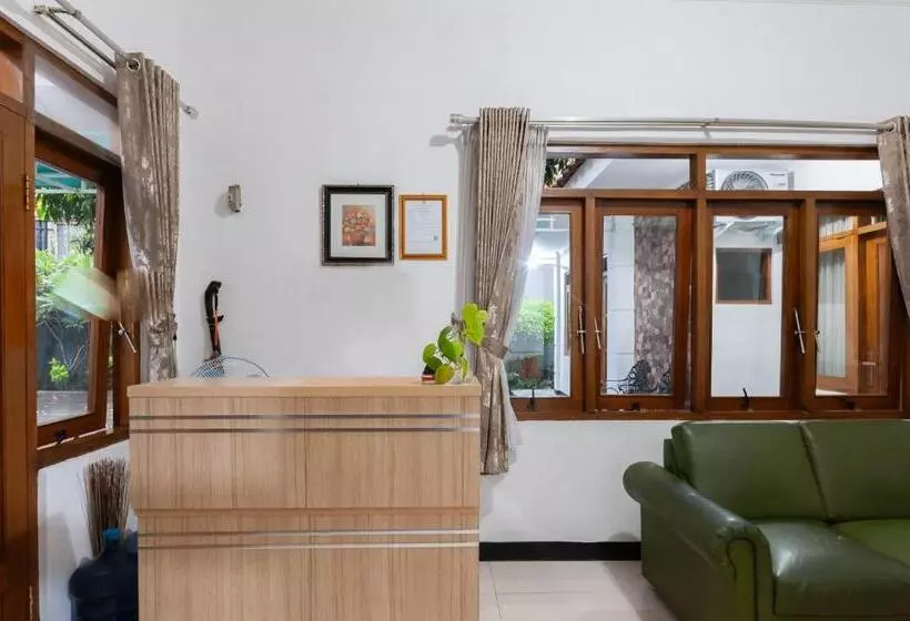 Hotelli House Of M Bogor Mitra Reddoorz