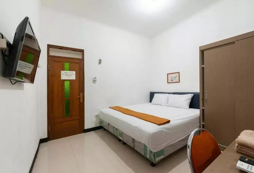 Hotelli House Of M Bogor Mitra Reddoorz