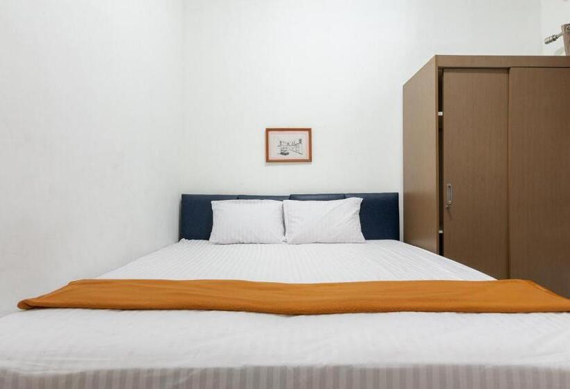 בית מלון כפרי House Of M Bogor Mitra Reddoorz