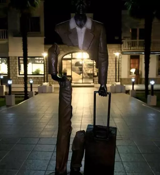 Hotelli Hôtel Du Barry Resort & Spa