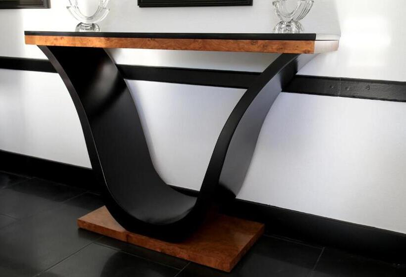 فندق Hôtel Du Barry Resort & Spa