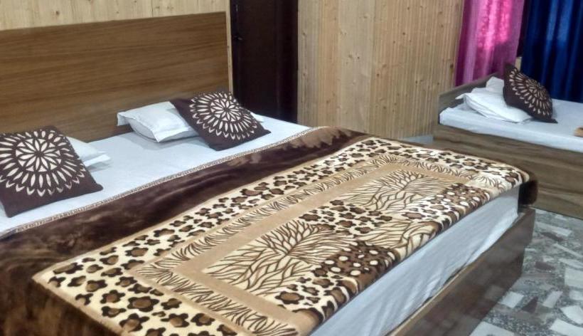 בית מלון כפרי Kailash View