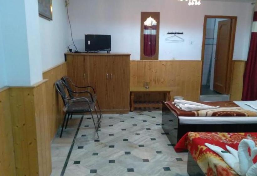 בית מלון כפרי Kailash View